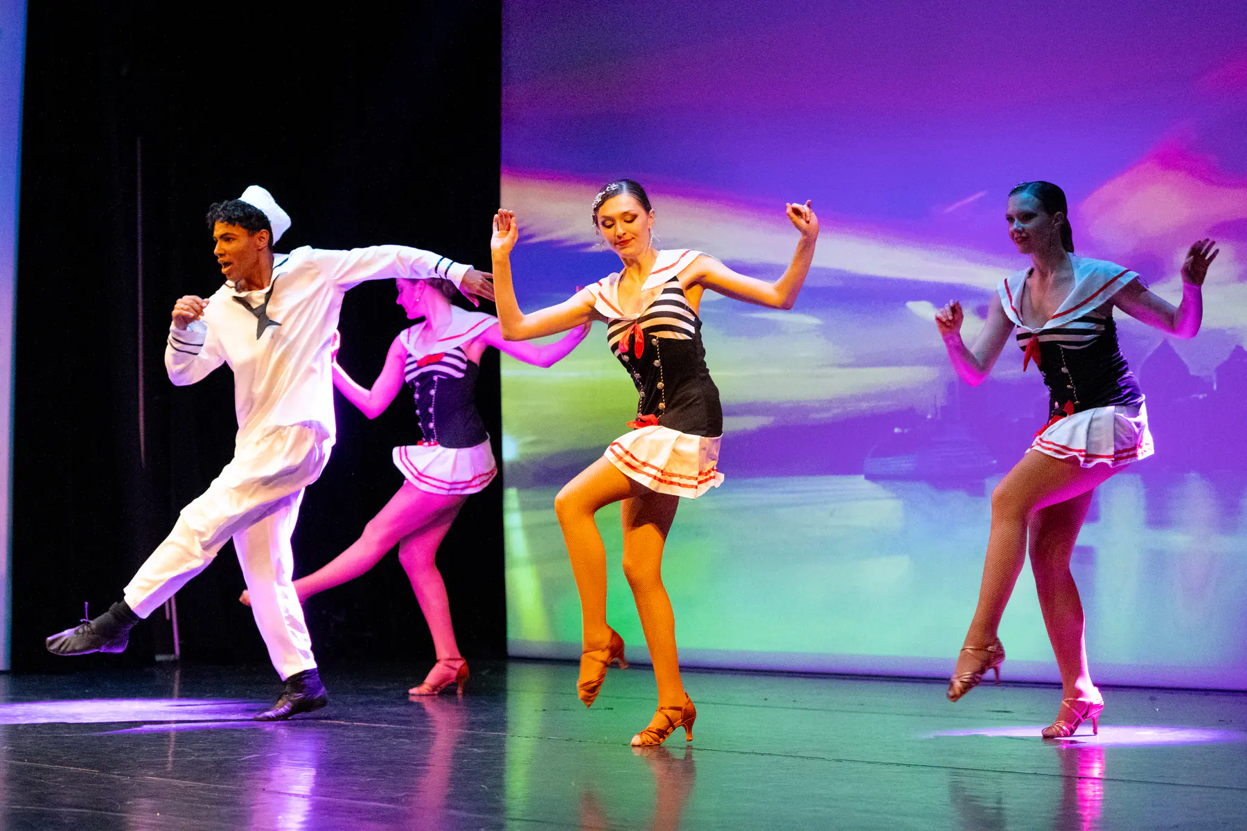 Elite Dance Academy – Golden Times Show 2025 — Foto 19