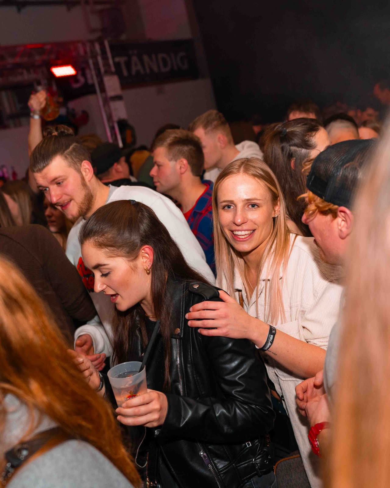 Café Kölsch – Beständig Party Gochsheim — Foto 10